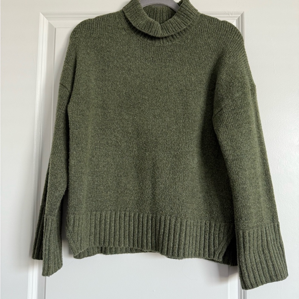 Abercrombie & Fitch Turtleneck Sweater